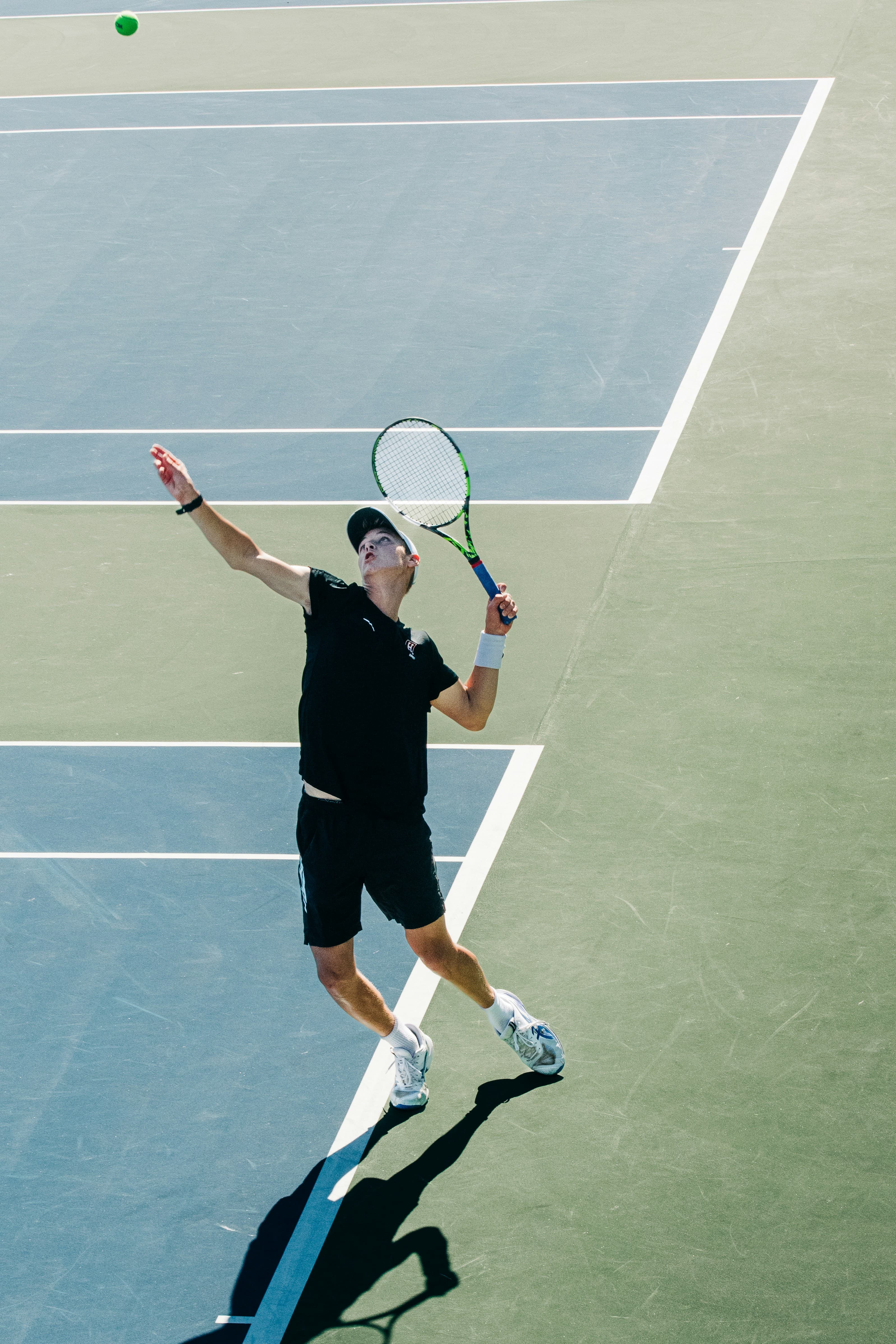 Tournoi de tennis unique au CIS Marin